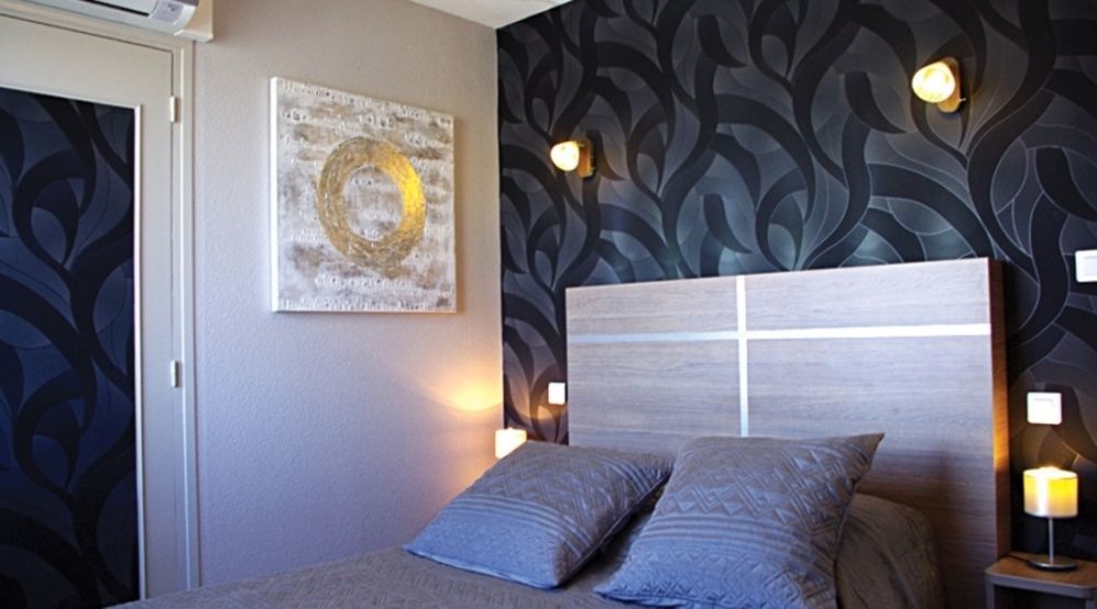 Logis Hotel Centrotel Et Spa Bulles D'Allier Montmarault Exterior photo